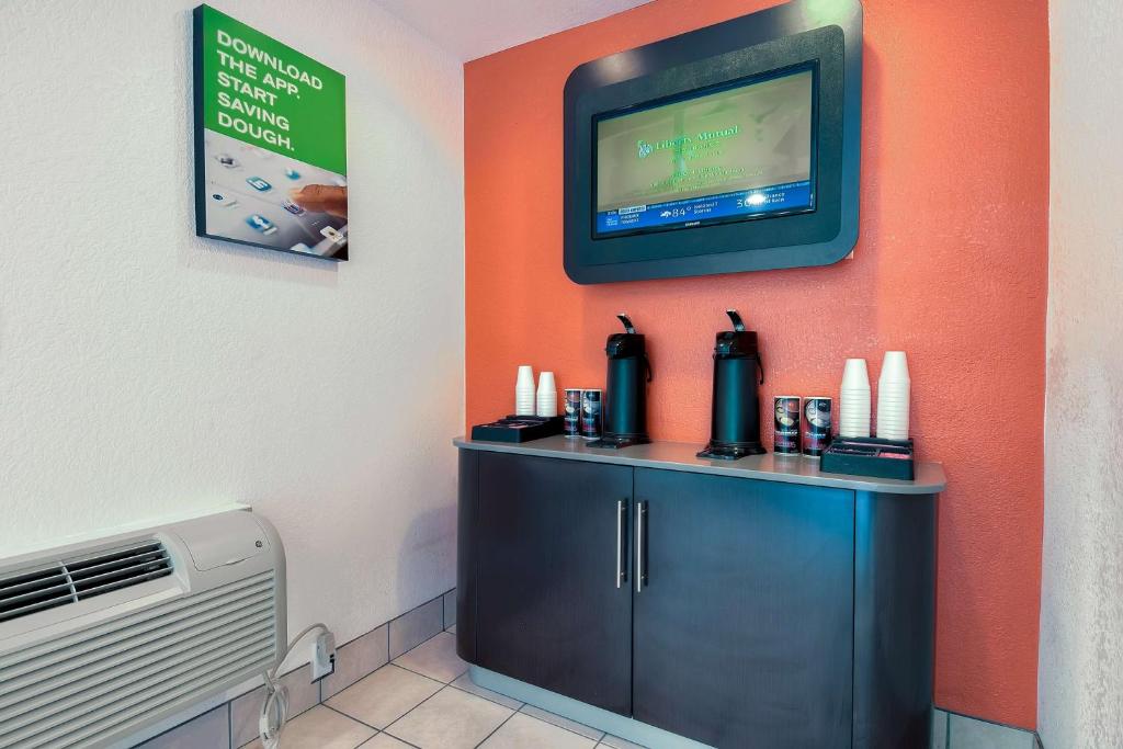 Motel 6-San Diego CA - Hotel Circle - Mission Valley image 13