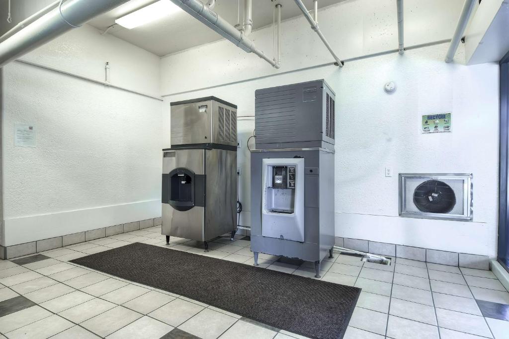 Motel 6-San Diego CA - Hotel Circle - Mission Valley image 22